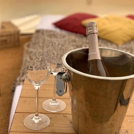 Home Farm Radnage Glamping Bell Tent 2, With Log Burner And Fire Pit Экстерьер фото