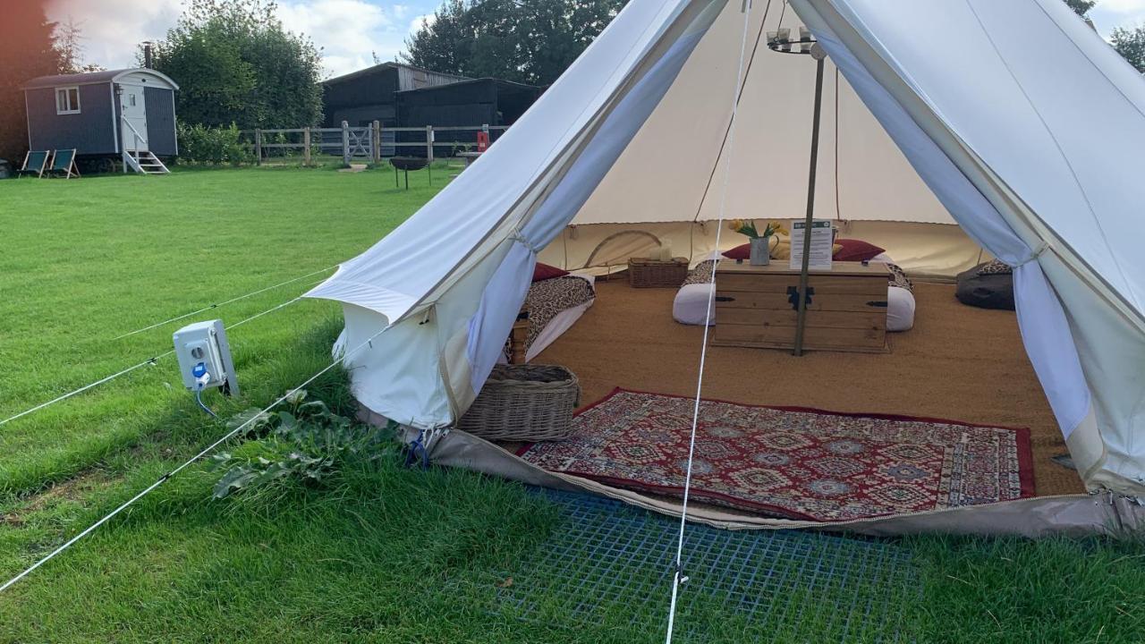 Home Farm Radnage Glamping Bell Tent 2, With Log Burner And Fire Pit Экстерьер фото